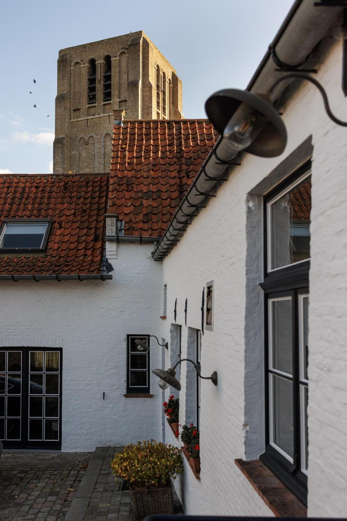De Levensboom - Het Oud Gemeentehuis Damme Dış mekan fotoğraf